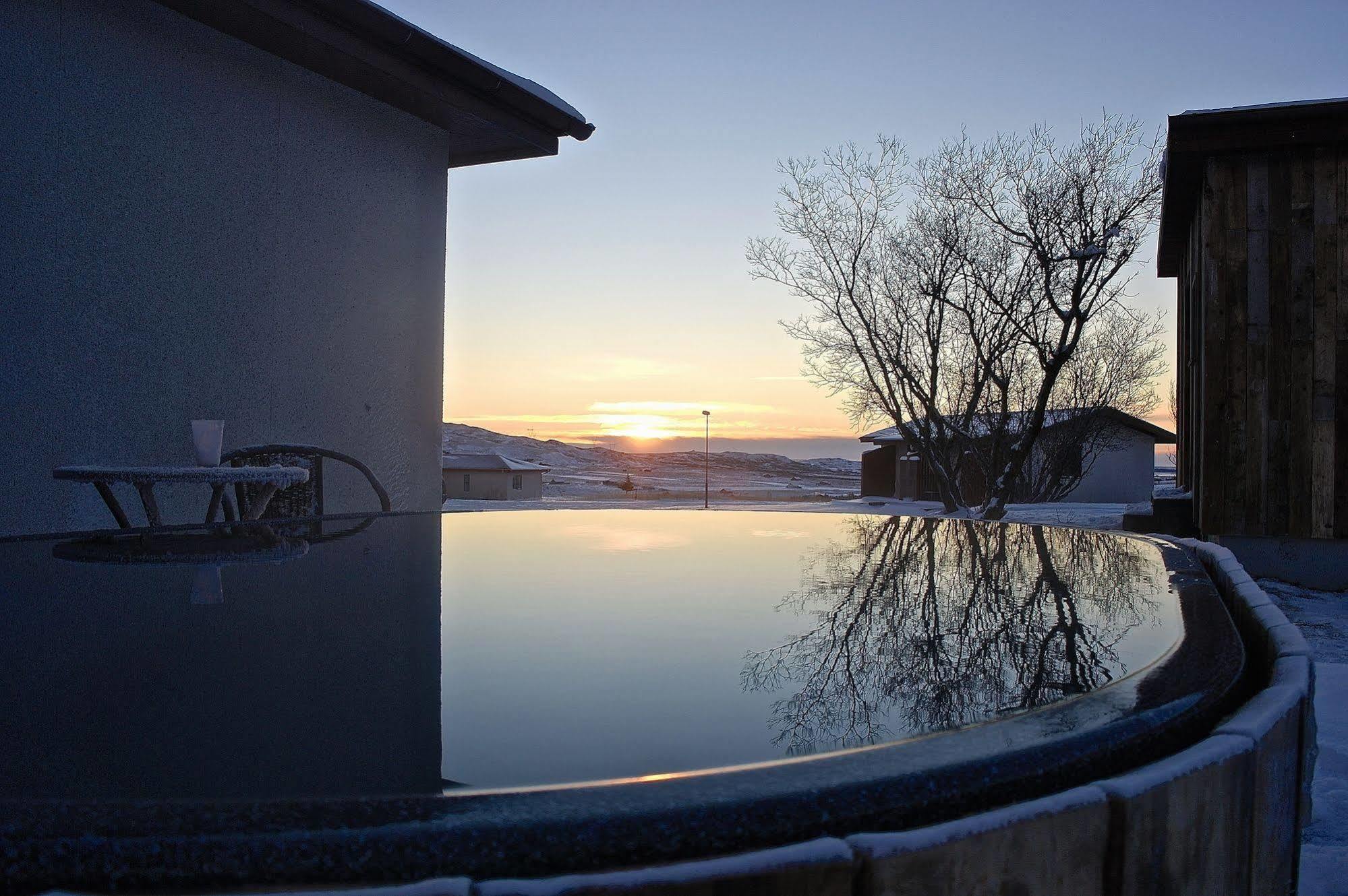 Borealis Hotel Ulfljotsvatn Екстер'єр фото