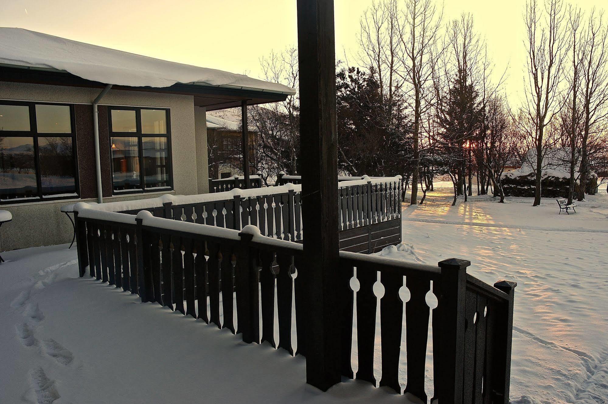 Borealis Hotel Ulfljotsvatn Екстер'єр фото