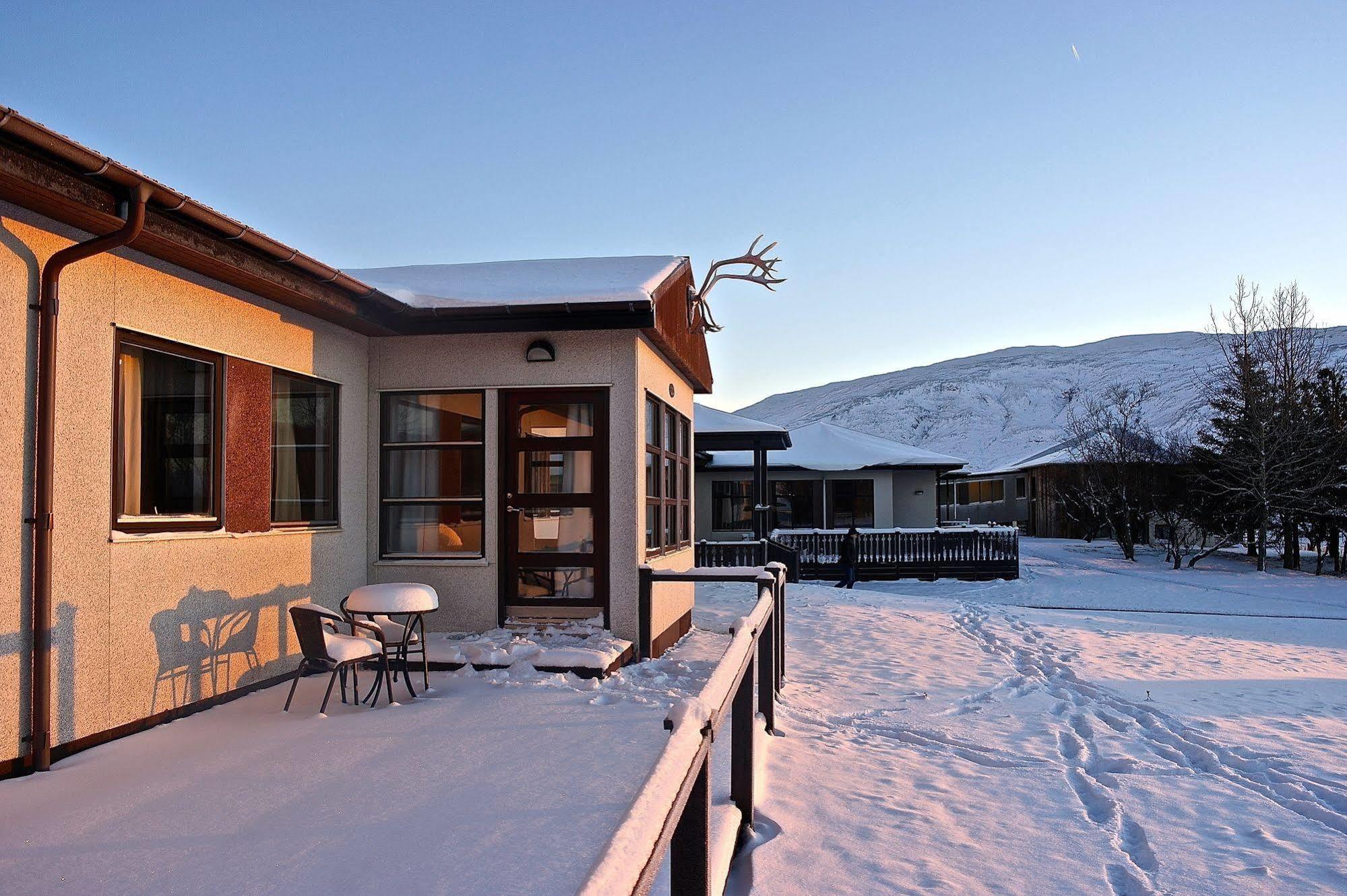 Borealis Hotel Ulfljotsvatn Екстер'єр фото